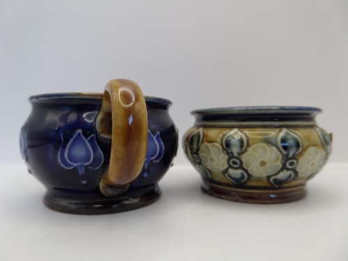 Antique Doulton Lambeth Salt Glaze Miniature Floral Pot Pair One Handled Signed - Picture 6 of 14