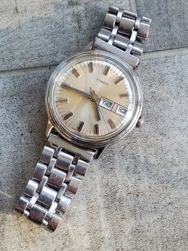 Mens 1976 Vintage Timex Marlin Manual Day Date 16852 02776 Watch Runs