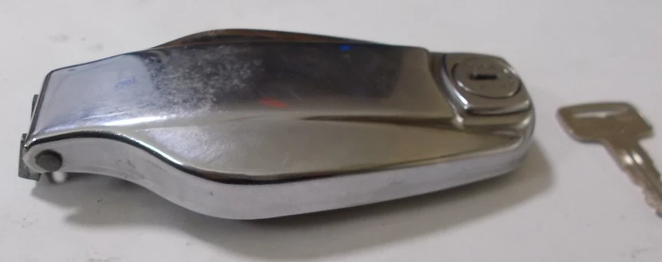 1980 Yamaha XS850 Midnight Triple Gas Cap OEM 1E7-24602-00-00              (072) — 第 2/3 张图片