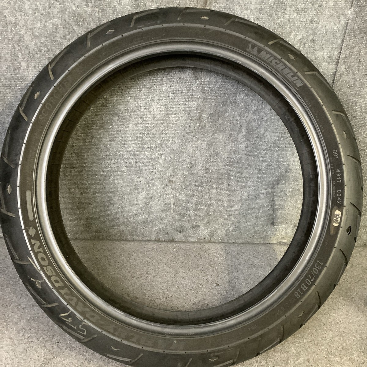 MICHELIN HARLEY-DAVIDSON ホイール Michelin Scorcher 31 Harley-Davidson 130/70/B18 M/C 63H Front Tire