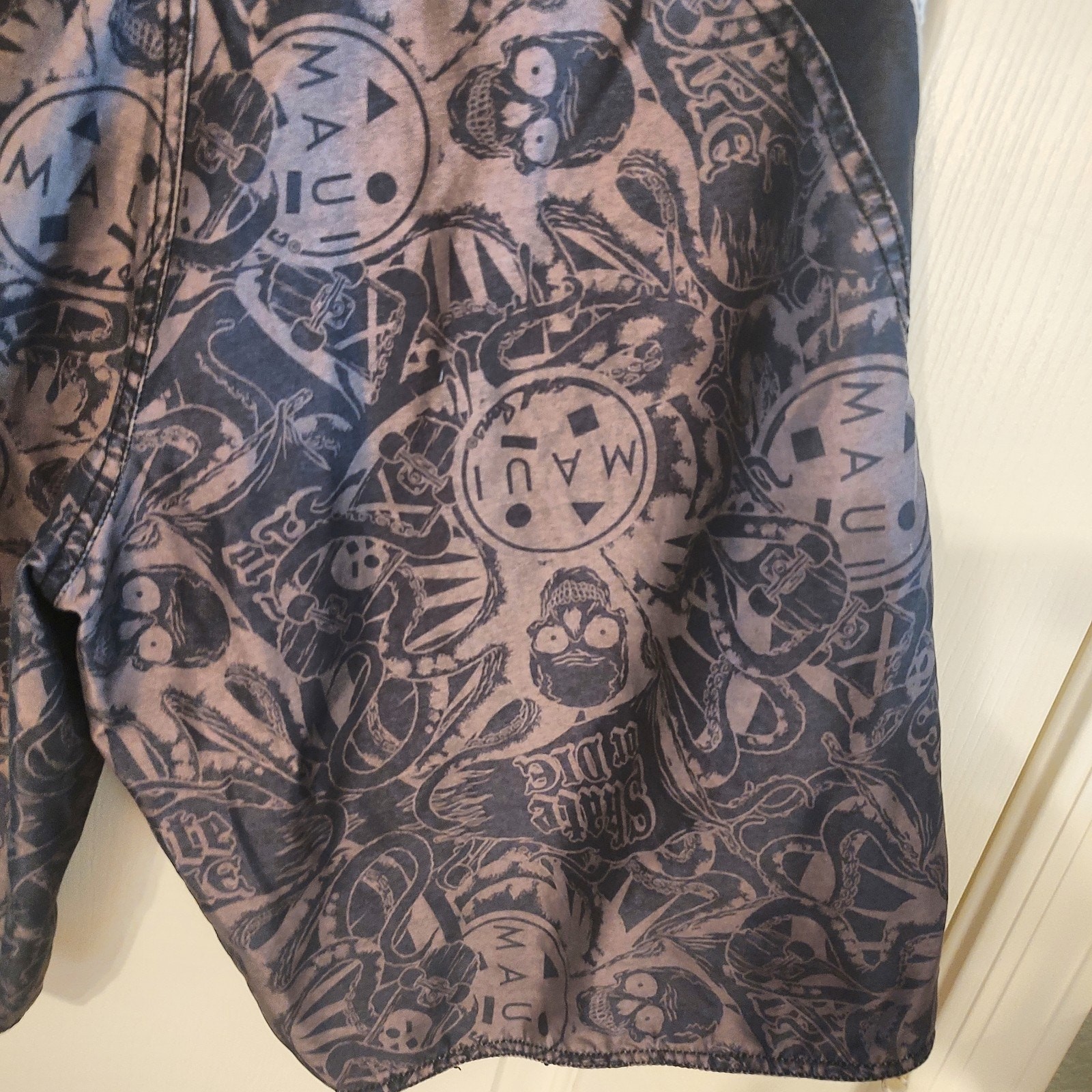 Rare Maui and Sons Skate or Die Board Shorts Size 32 image 8