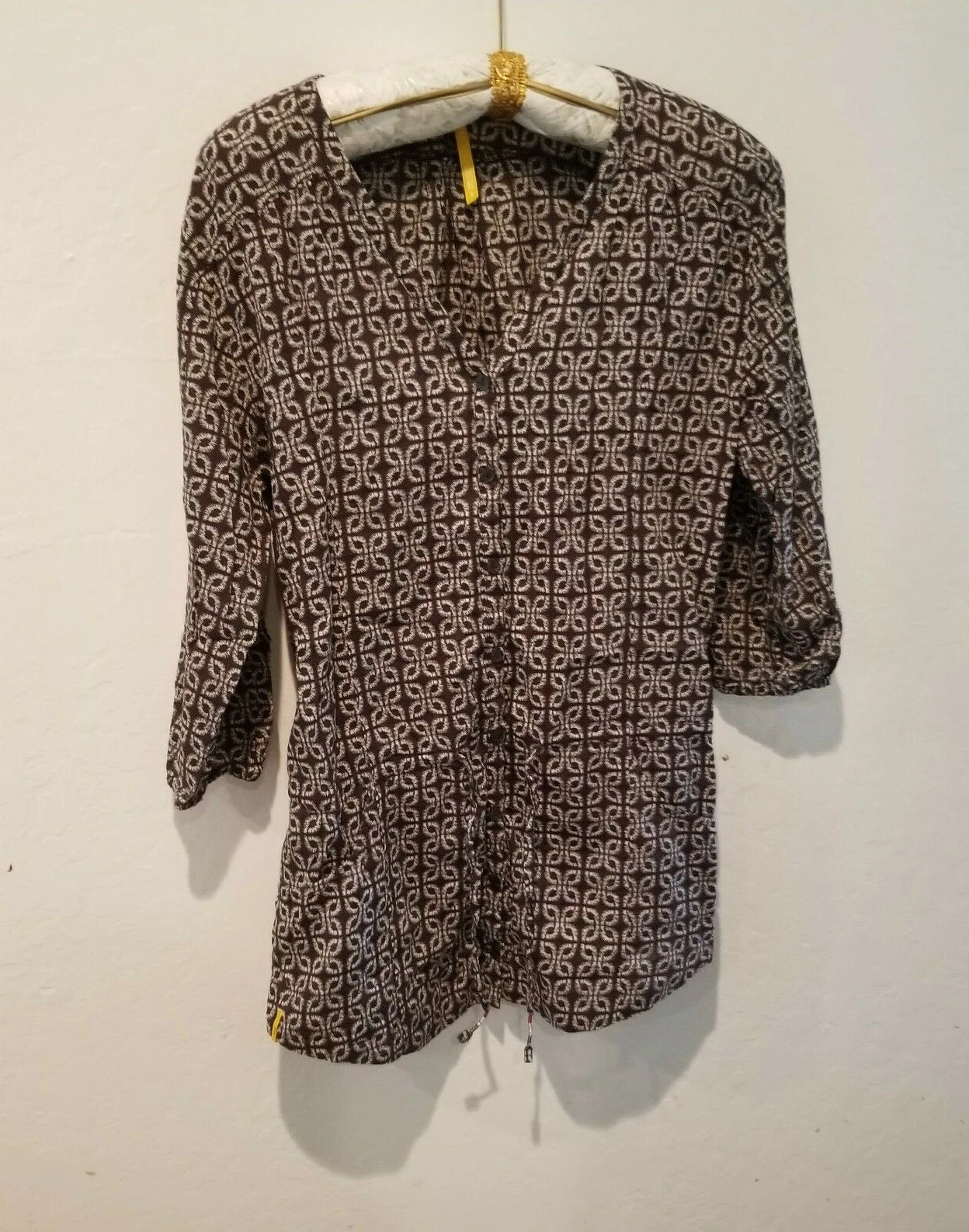 lole printed button front 3/4 sleeve tie-front shirt