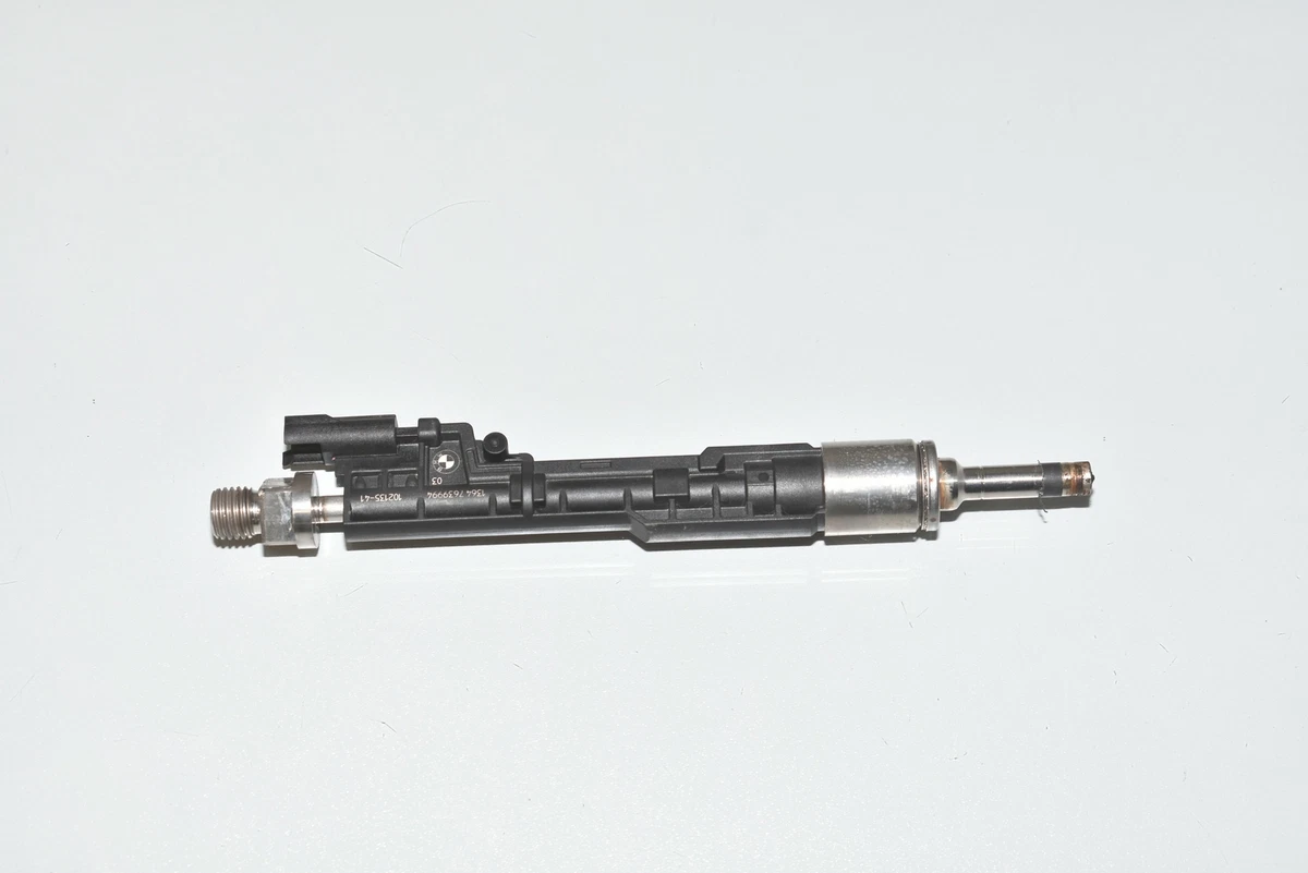 BMW F31 320i F20 F21 F22 F23 F30 F10 F11 Injektor 7639994 