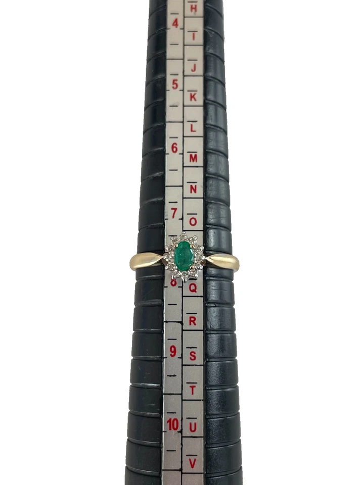 9ct Gold Emerald & Diamond Cluster Ring 0.25ct Emerald & Diamond Ring - Size P - Image 4 of 4