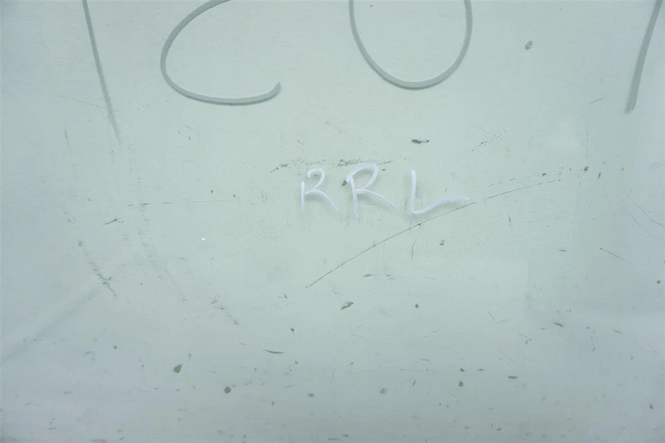 1998-2000 Lexus Gs400 Sedan 4Dr Rear Left Driver Door Glass Window 68114-30580 - Image 3 of 4