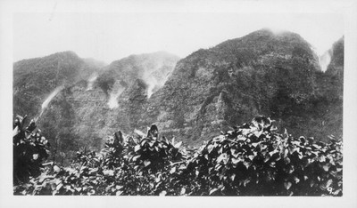 1930's Honolulu Hawaii Photo Upside Downside Falls