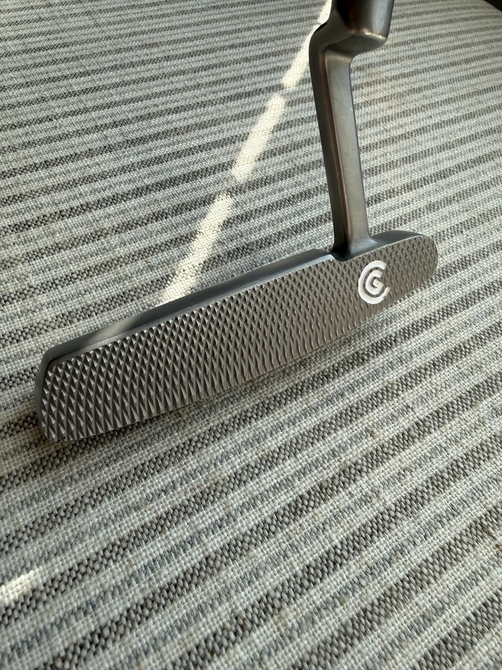 MINT Cleveland Huntington Beach Collection 1 Blade Putter 35” - Image 3 of 4