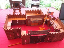 Playmobil -  Fort f&uuml;r die Soldaten mit Turm  -  altes Stecksystem   (1)