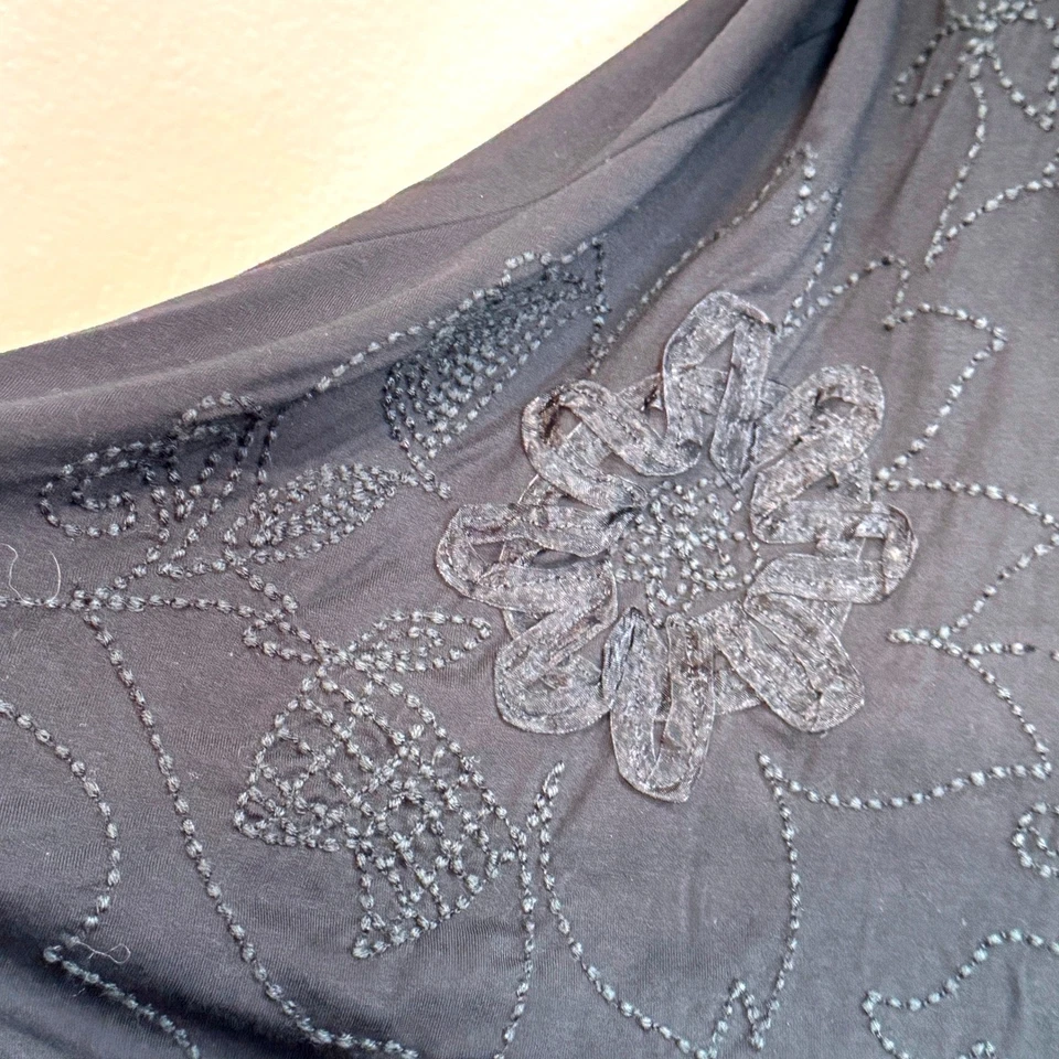 Vestido OILILY Jersey Tejido Ajuste y Acampanado Bordado L/XL Negro Manga Corta Midi Foto 4 de 4