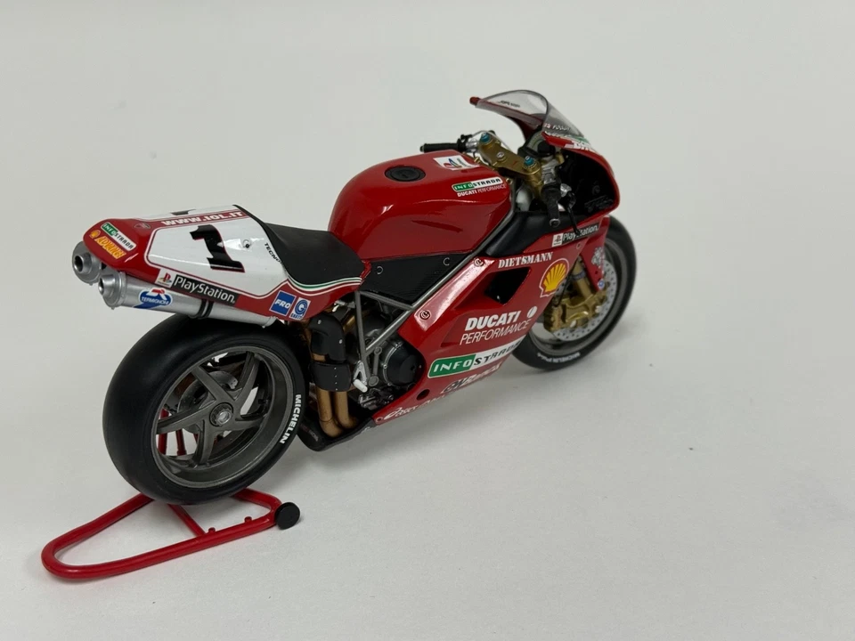 1/12 Minichamps Ducati 996 Superbike of Carl Fogarty form 2000  122001201 ABG108 - Image 4 of 4