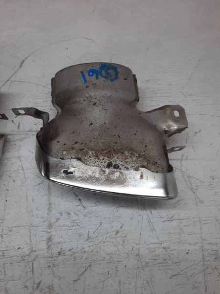 Mercedes-Benz E550 2010 puntas de escape dobles cromadas OEM Foto 3 de 4