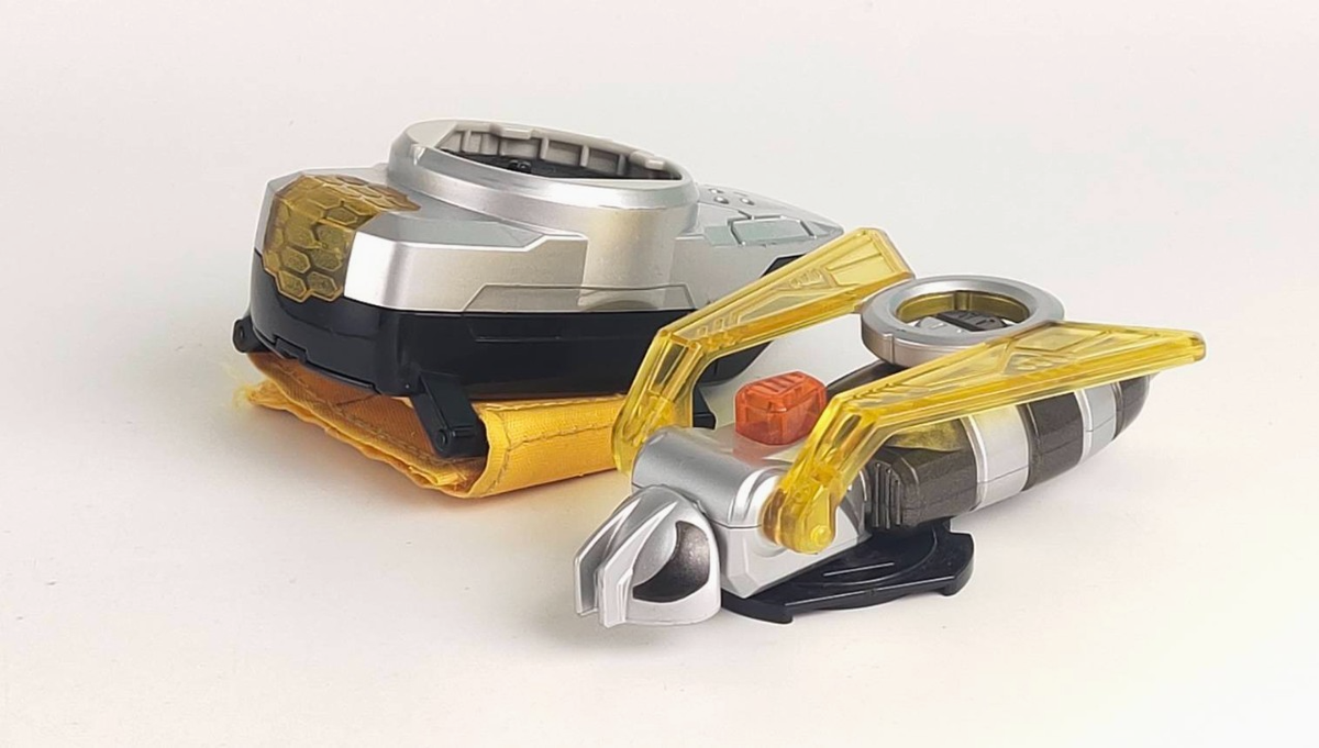 ディオール Bandai Masked Kamen Rider Kabuto Dx The Bee Zecter Henshin Toys