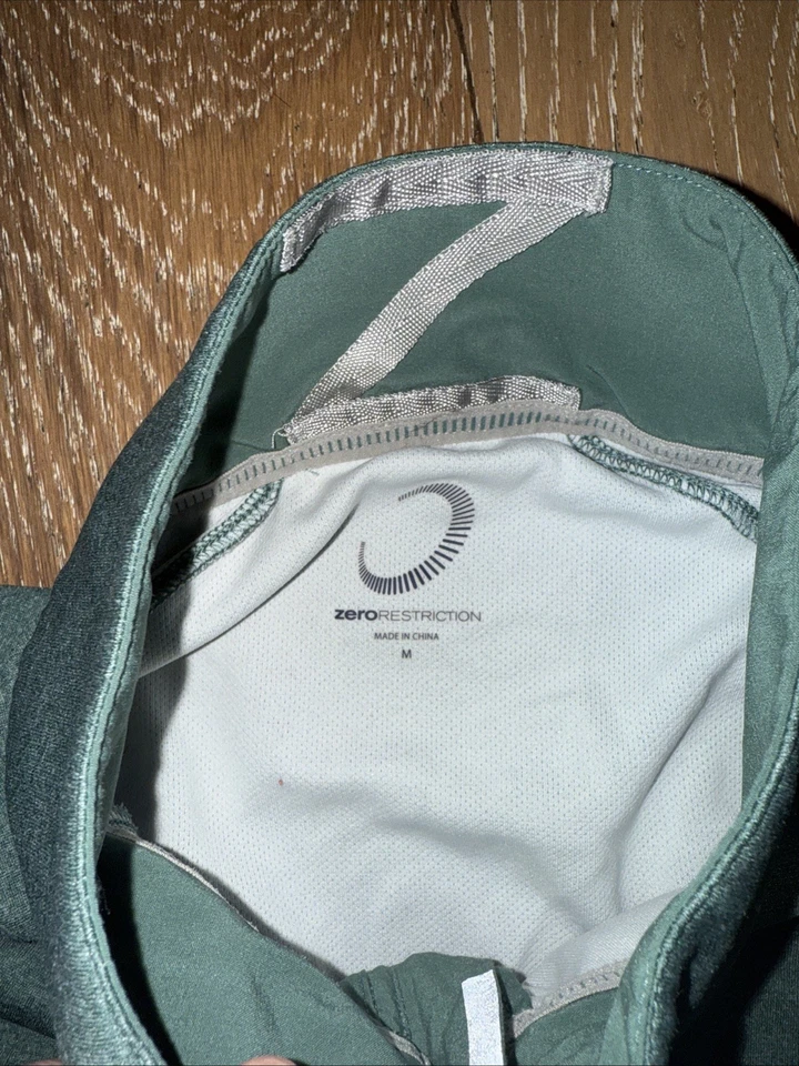 Camisa de golf pulóver Z425 Zero Restriction para hombre rendimiento 1/4 cremallera mediana (grn) Foto 2 de 3