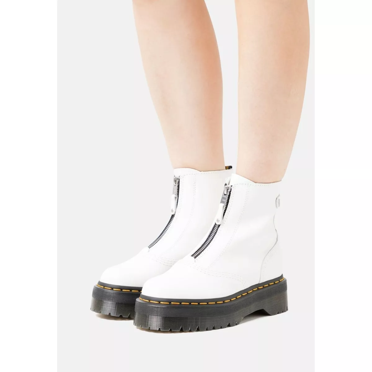 This Mod(ern) Love.  Dr martens outfit, White dr martens, White doc martens