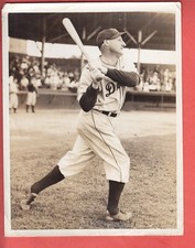 1935  DETROIT  TIGERS    TEAM ISSUE   GLOSSY  TYPE 1   GOOSE GOSLIN   HOF