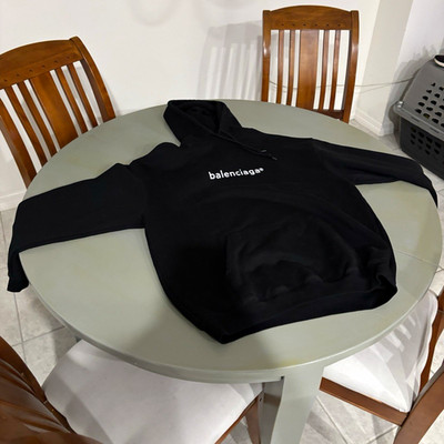 Balenciaga Sweatshirt 100% Authentic taking reasonable offers :) 