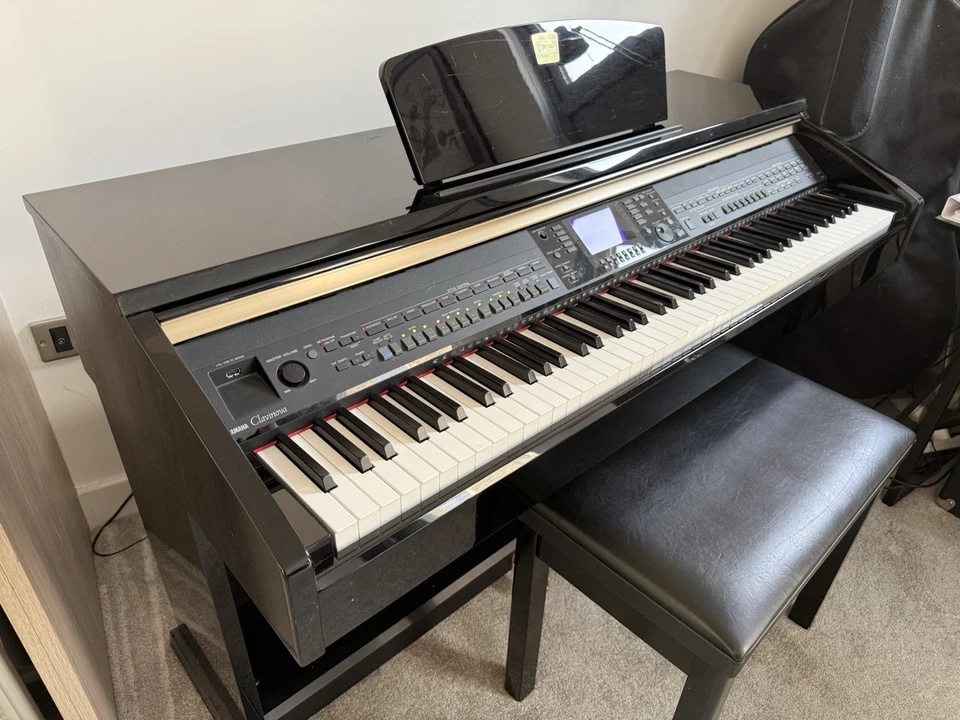 Yamaha Clavinova CVP-401 Polished Ebony Black Digital Piano 88-Key 3 Pedals, photo 2 of 5