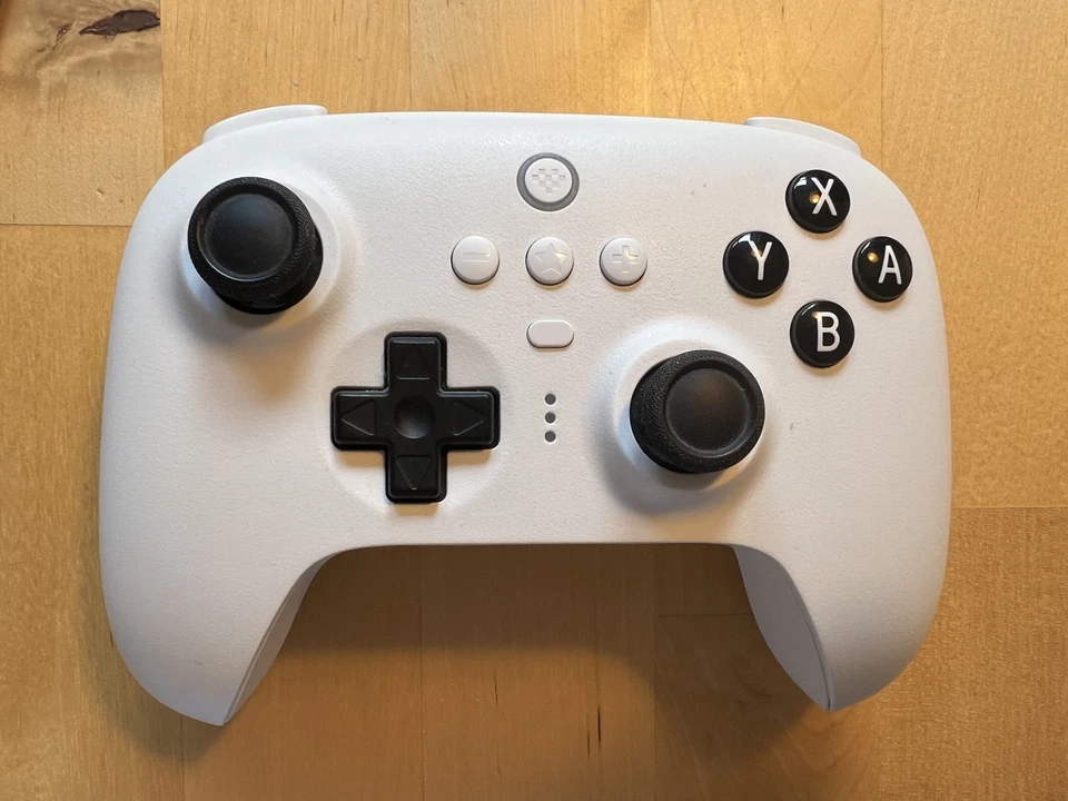 8BitDo Ultimate Controller 2.4Ghz mit Charging Dock (Weiss)