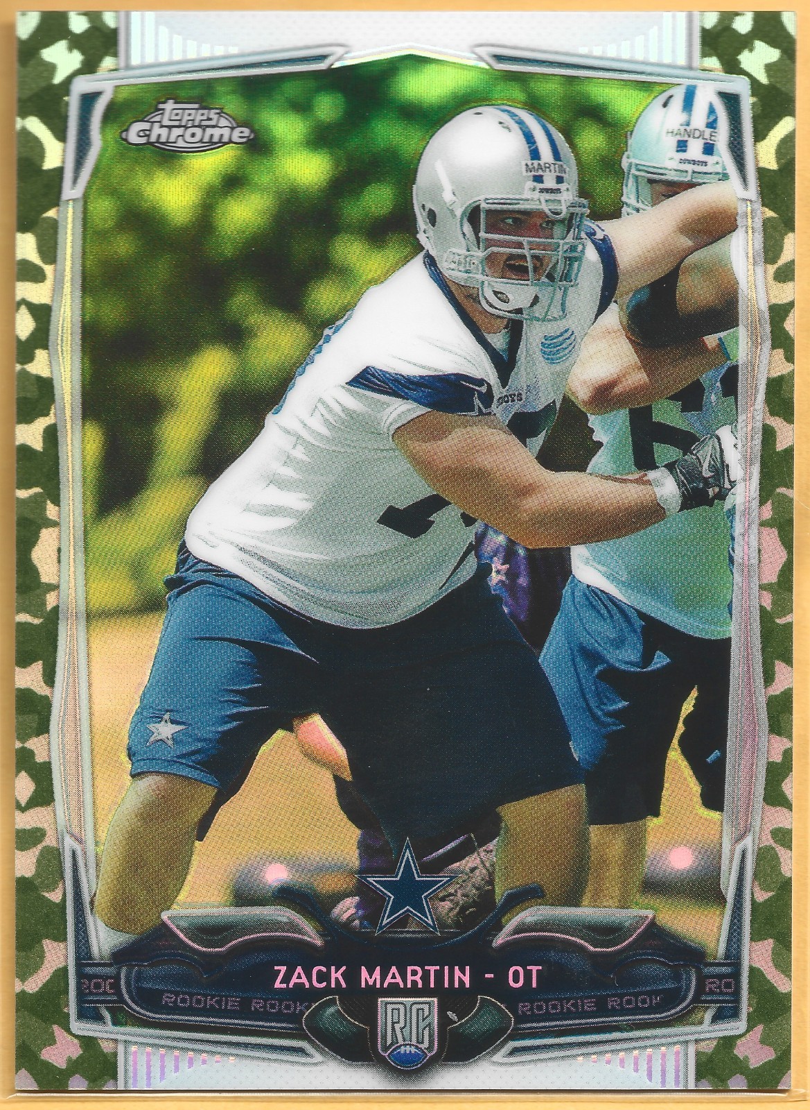 Zack Martin Topps Chrome #207 Camo Refractor