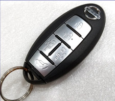 Genuine Nissan Elgrand E51 remote key 5 button power boot 2006 2007 2008 2009