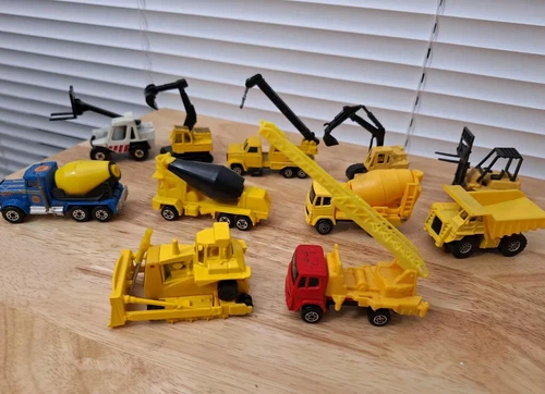 Hot wheels Matchbox Majorette Maisto Diecast Plastic Construction Truck Vintage