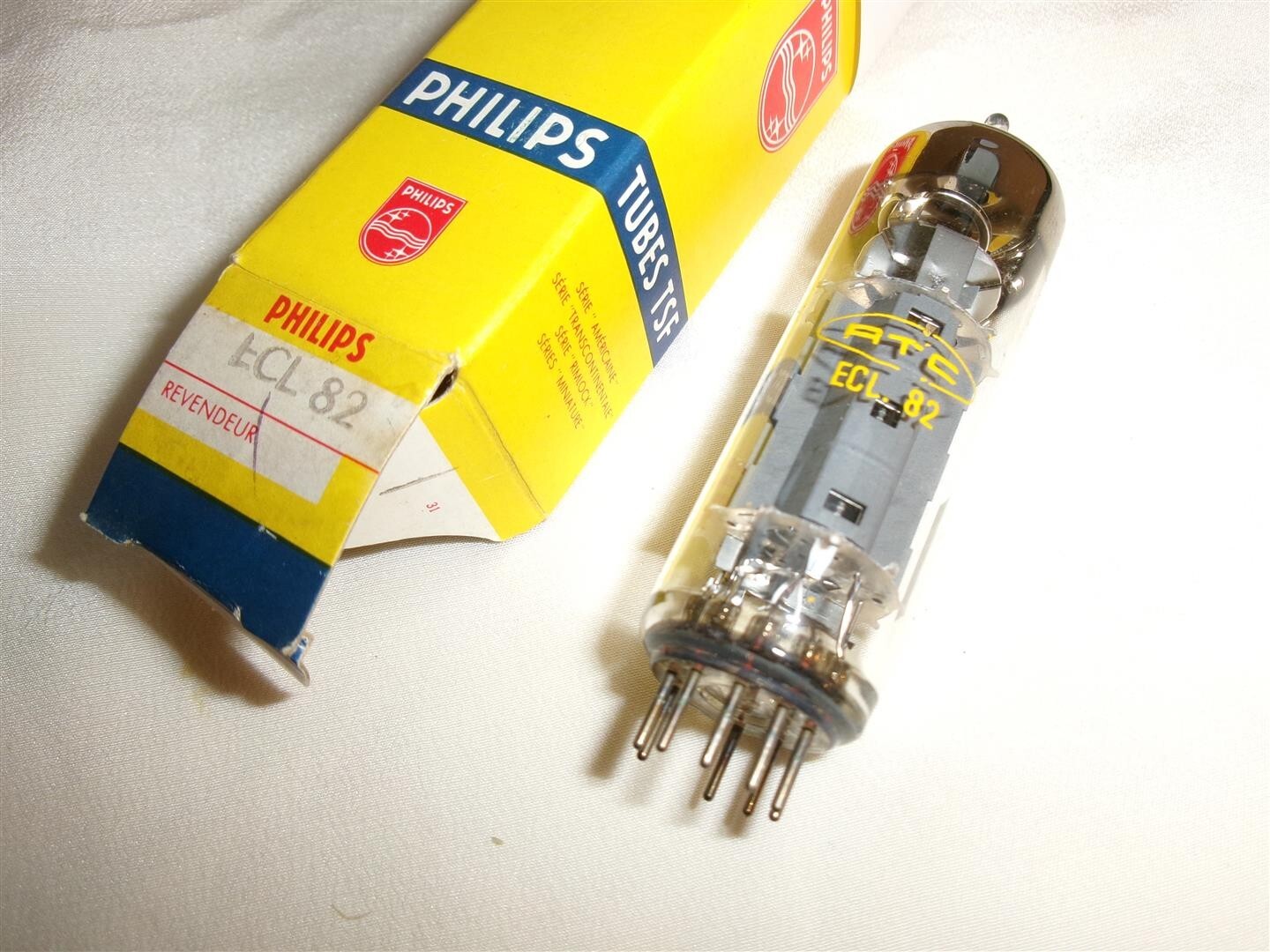 Lampe Philips RTC ECL82 Telefunken ideale pour eliminer les bruits de fond de votre ampli