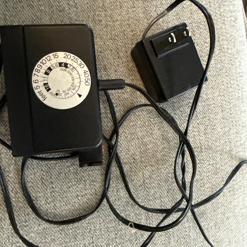 Braun Hobby Hobby F34R Shoe Mount Flash Manual Film Camera Universal UNTESTED - Image 4 of 4