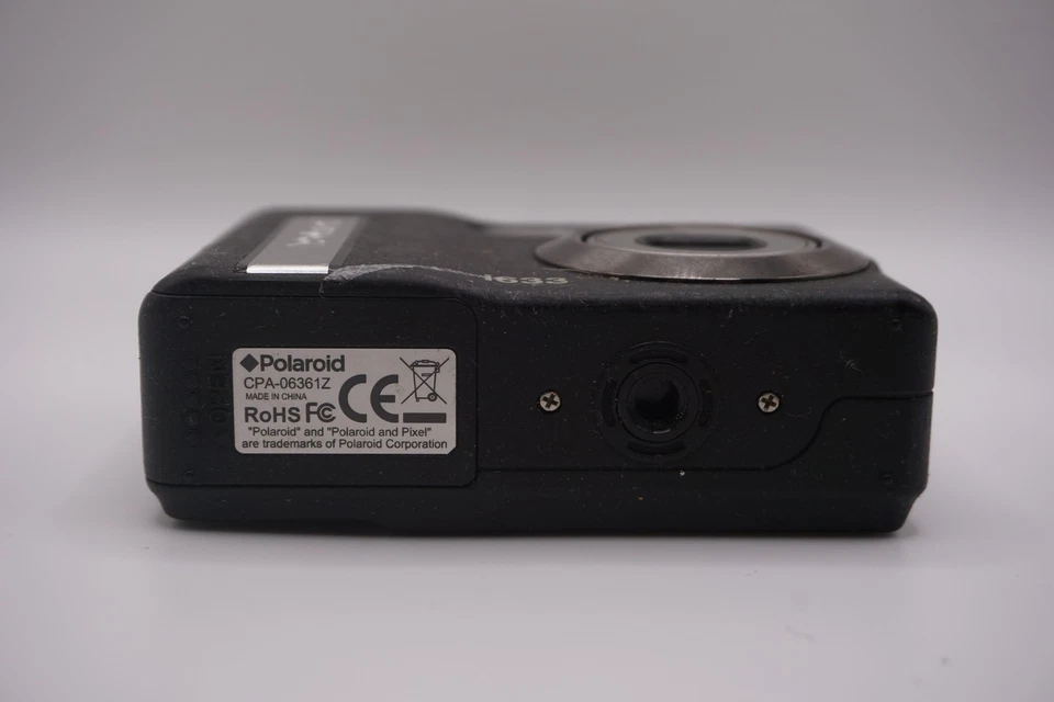 Polaroid i633 Compact Black Digital Camera - Untested For Parts AS IS - Image 4 of 4