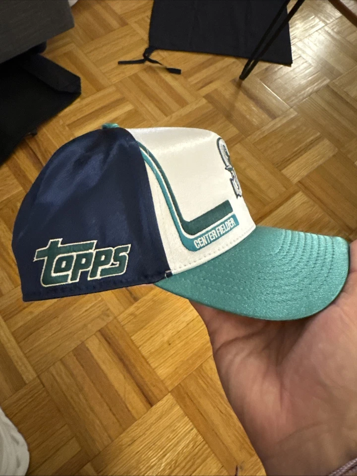 2025 Topps x Lids x Mitchell & Ness Ken Griffey Jr Baseball Cap Player Series 2 - Image 2 of 4