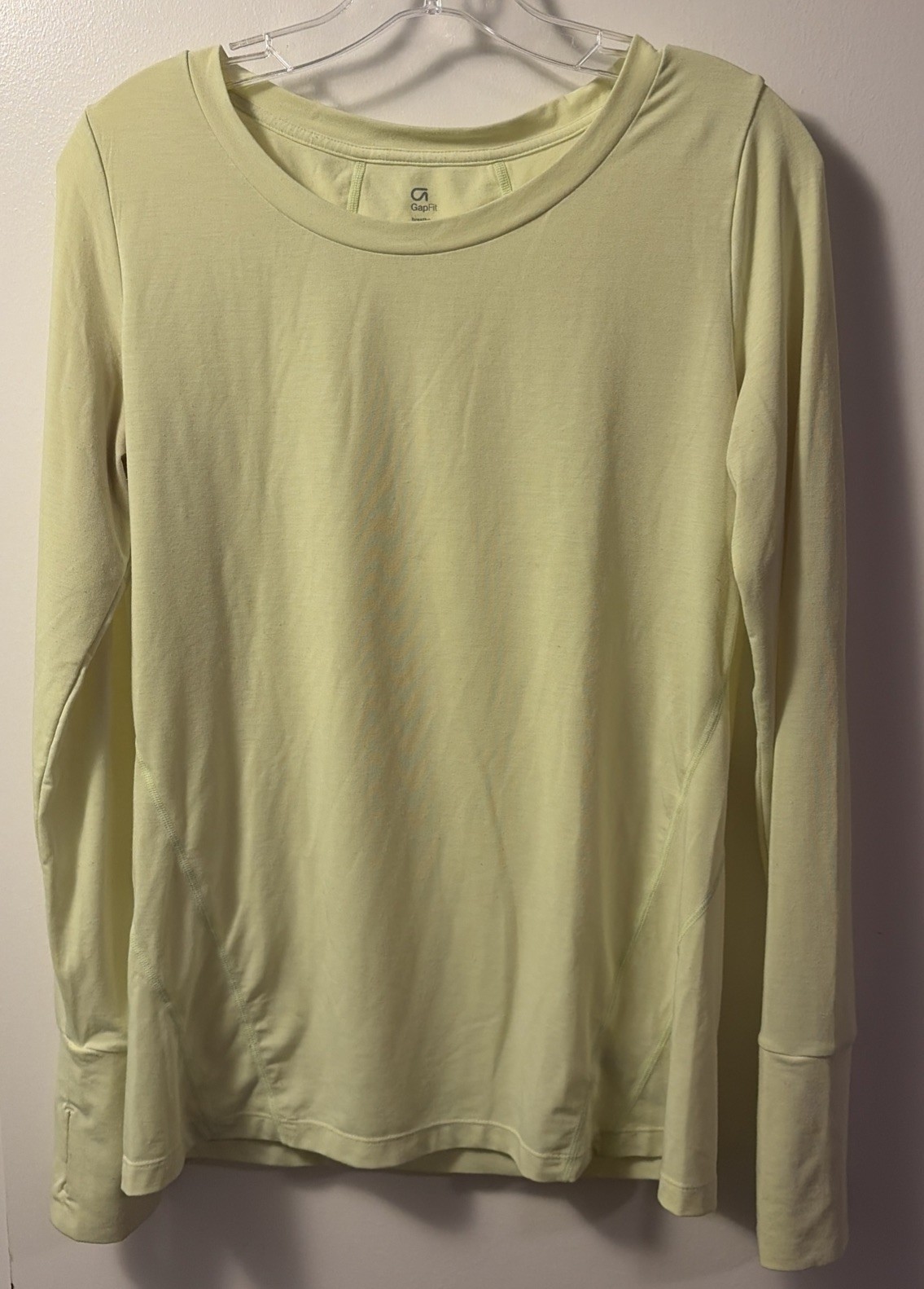 Gap Fit Long Sleeve Breathe Tee Alluring Yellow Women’s Size Medium