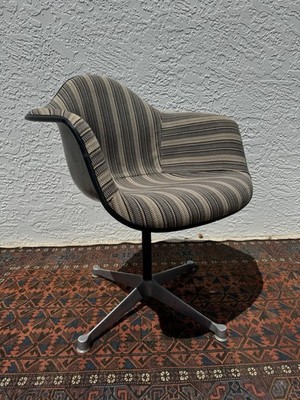 Herman Miller Vintage Striped Fiberglass Metal Mid-Century Modern Armchair Rare