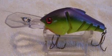 A081524 NICE VINTAGE UNBRANDED MANN'S ? WEIRD LIP LURE  2-5/8"
