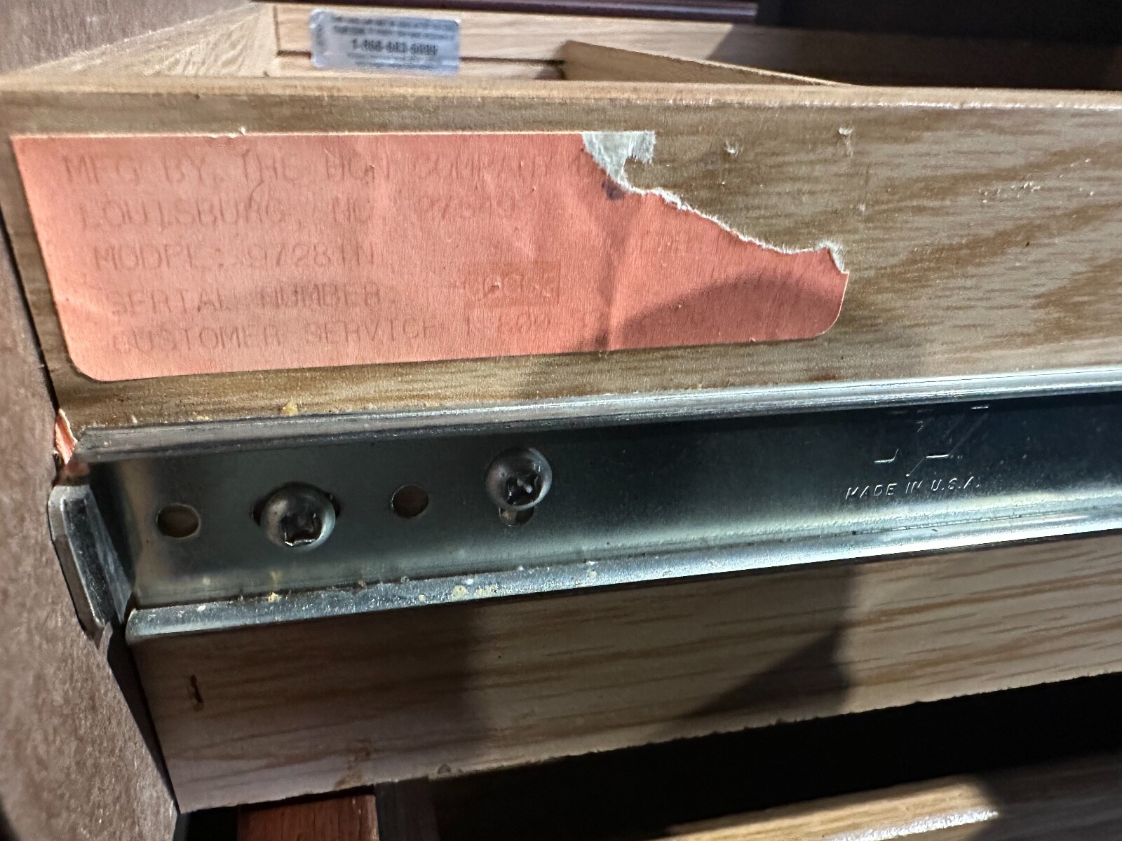 6'W x 3'D executive desk in dark Cherry finish wood by HON Office