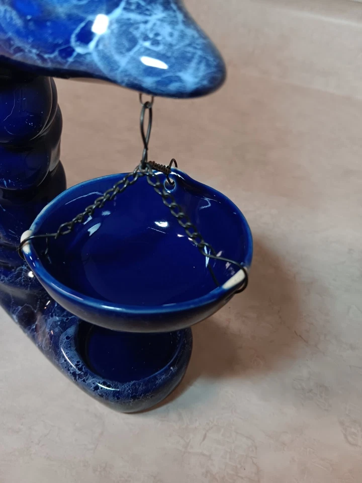 Calentador de aceite de cerámica de mármol sintético luz de té azul cobalto delfín brillante ligeramente uso Foto 4 de 4