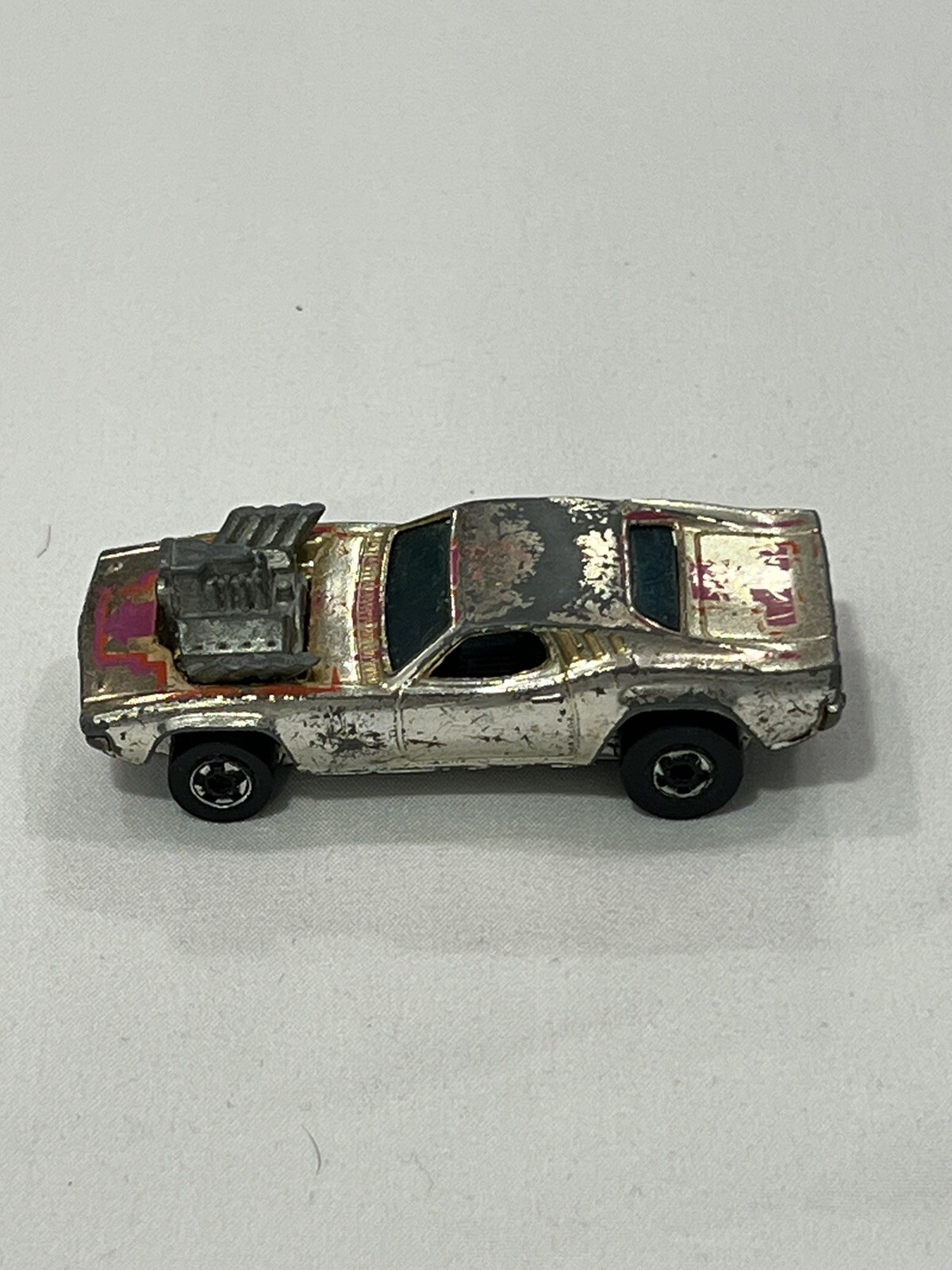 Hot Wheels Rodger Dodger Race Car Black Walls Chrome Gold Hong Kong 1970 Mattel