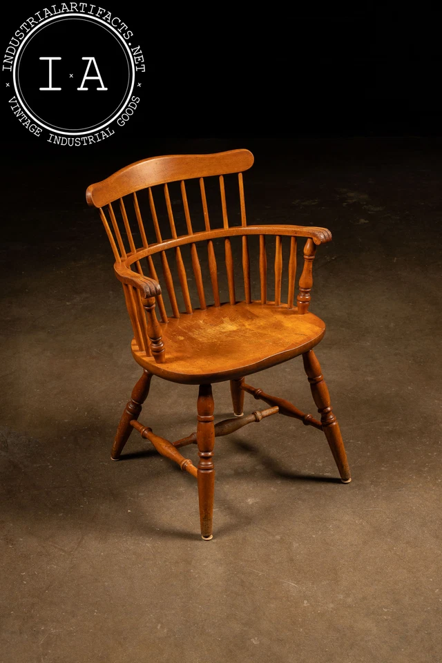 Silla de capitán sueca Mid-Century con respaldo de peine de arce Foto 3 de 4