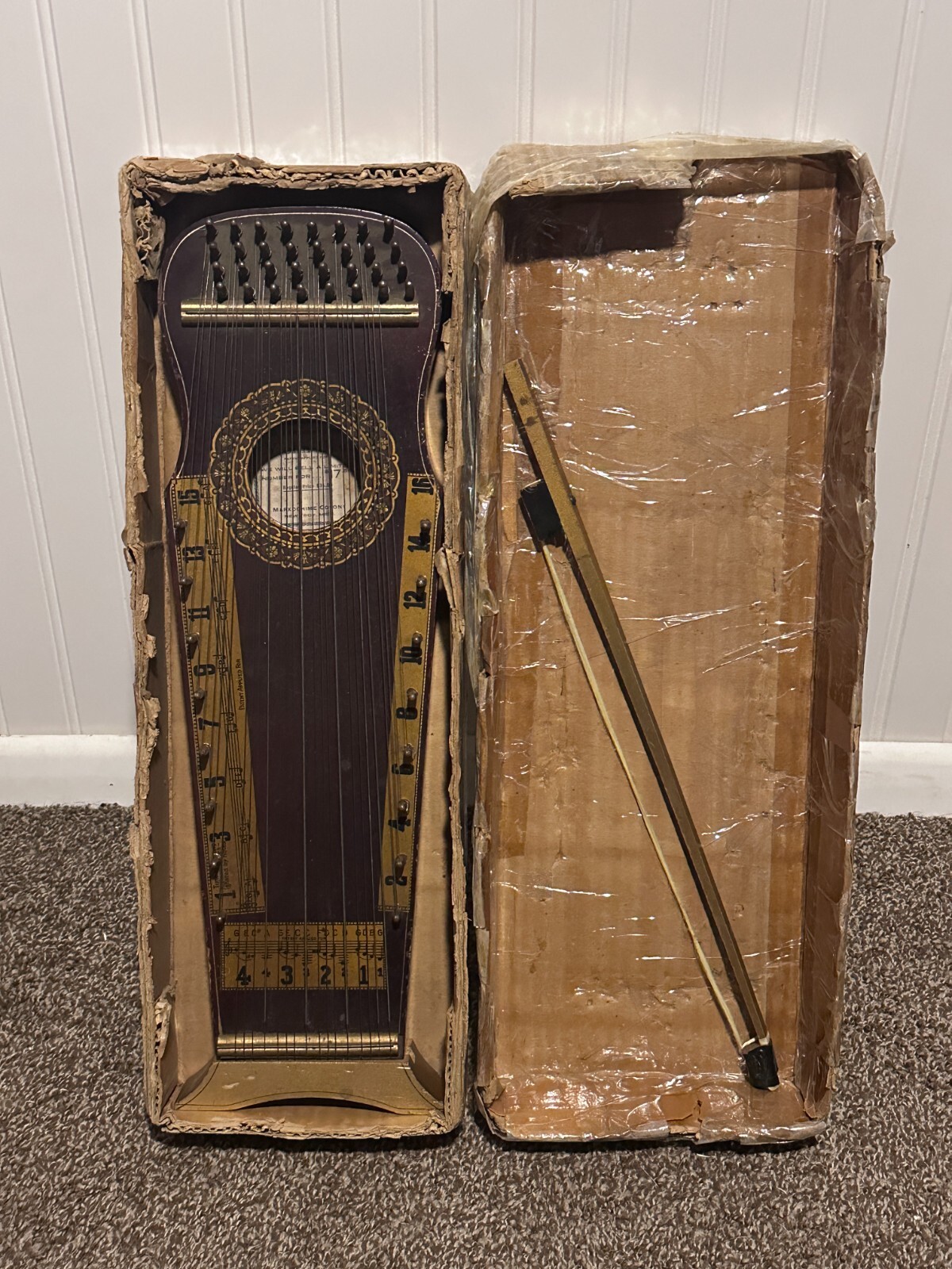 Vintage 1930's Marxochime Colony 32 String Violin Uke With Bow Missing