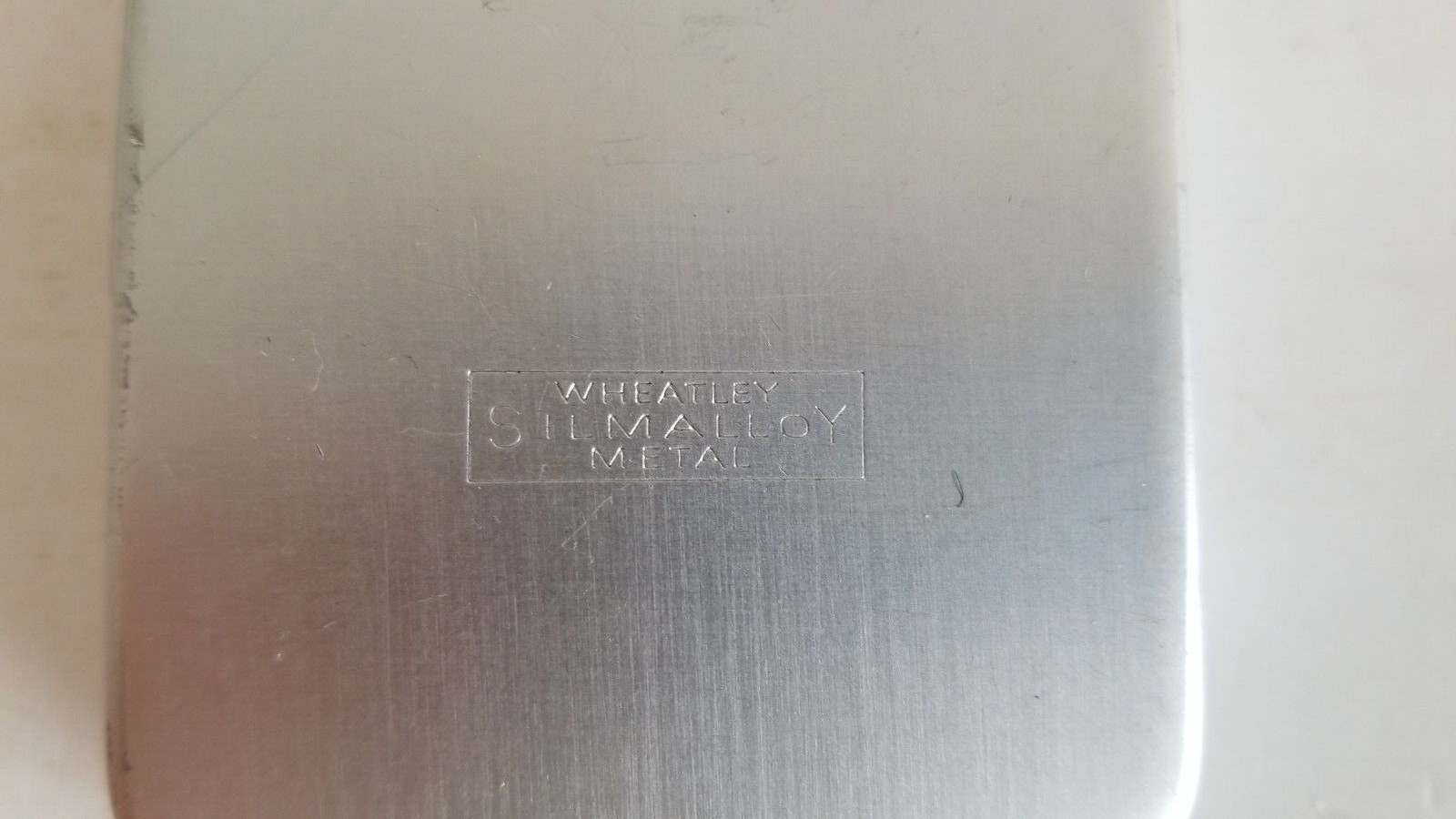 Wheatley Silmalloy Metal Fly Box 2-3/8" x 3-1/2" Loaded w Flies Excellent