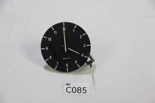 Original BMW E30 316i 318i  	Kombiinstrument Quartz Uhr Motometer 	1377371