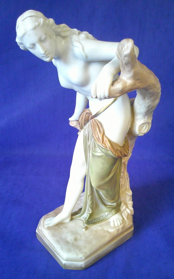 Royal Worcester Figure Called The Bather Surprised Model 486 Sir Thomas Brock - Image 2 of 4