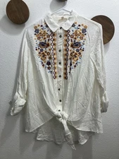 Oddy Floral Embroidered V-neck Button Up Top Large White Boho Folk Western