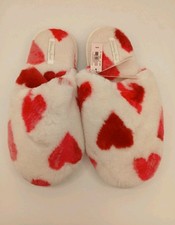 Victoria's Secret Hearts Cozy Slippers Size Medium 7-8