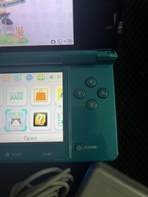 Nintendo 3DS Handheld System Aqua Blue w/ charger and 2 games
