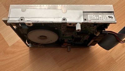 Chinon F-354E Rev.A Disk Drive für Amiga 500/A500+ from A500 Rev.3, Works #06 26