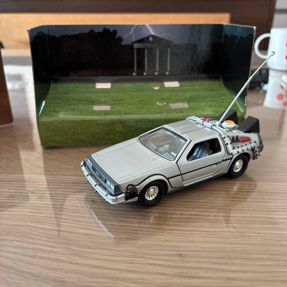 Corgi DeLorean Back to the Future Collectible Diecast Model Car - Image 2 of 4
