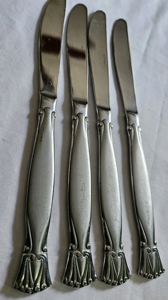 Retroneu Stainless Flatware Table Knives Set of 4 - Image 4 of 4