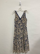 VINCE CAMUTO Size 4 Blue Cream Lace Sleeveless Ladies Dress