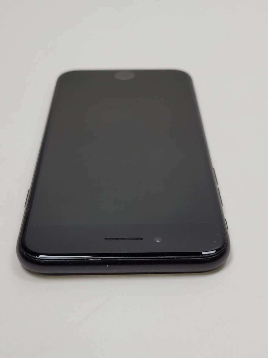 Apple iPhone SE 2 - Black - 64GB - Unlocked - NX9K2LL/A - iPhone12
