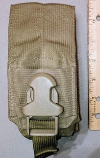 EAGLE INDUSTRIES BRAND COYOTE CAMO SMOKE GRENADE POUCH Unused