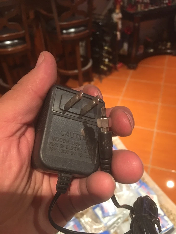 CEN NiCd Glow Driver Wall Charger - Image 4 of 4